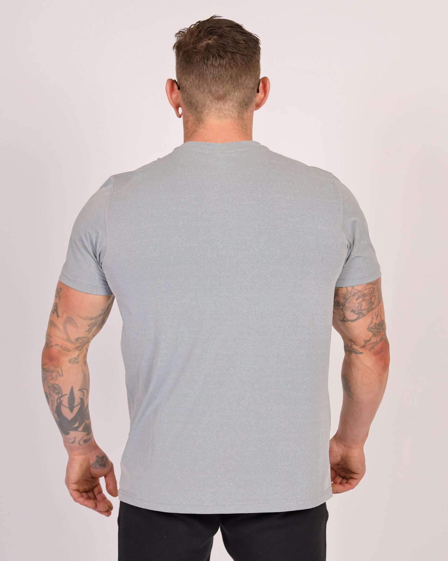 No Plateau Focus Tee | Lightweight & Quick-Dry (GREY)