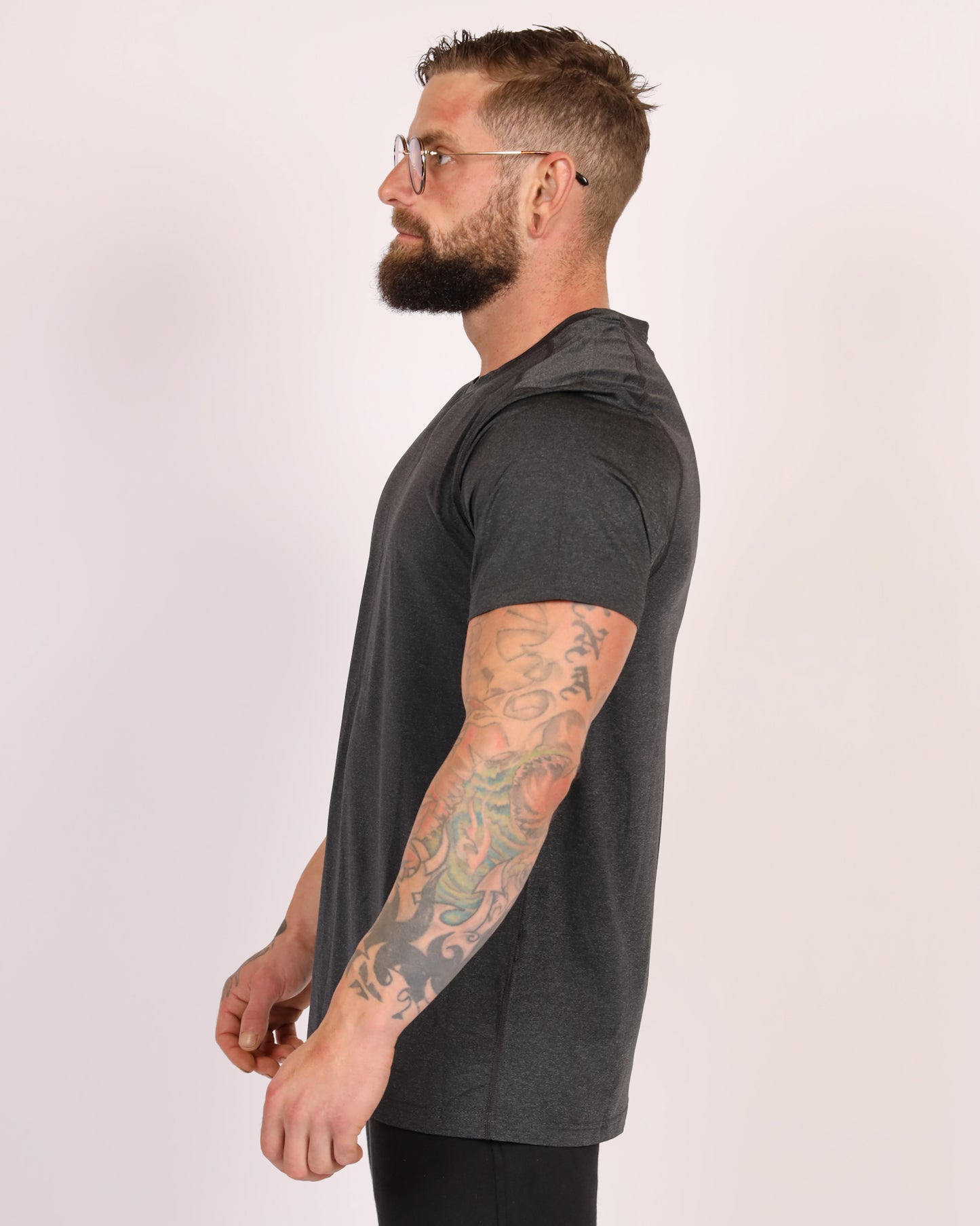 No Plateau Focus Tee | Lightweight & Quick-Dry (Dark Grey)