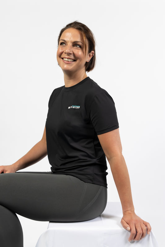 No Plateau black fitted women’s T-shirt – front view