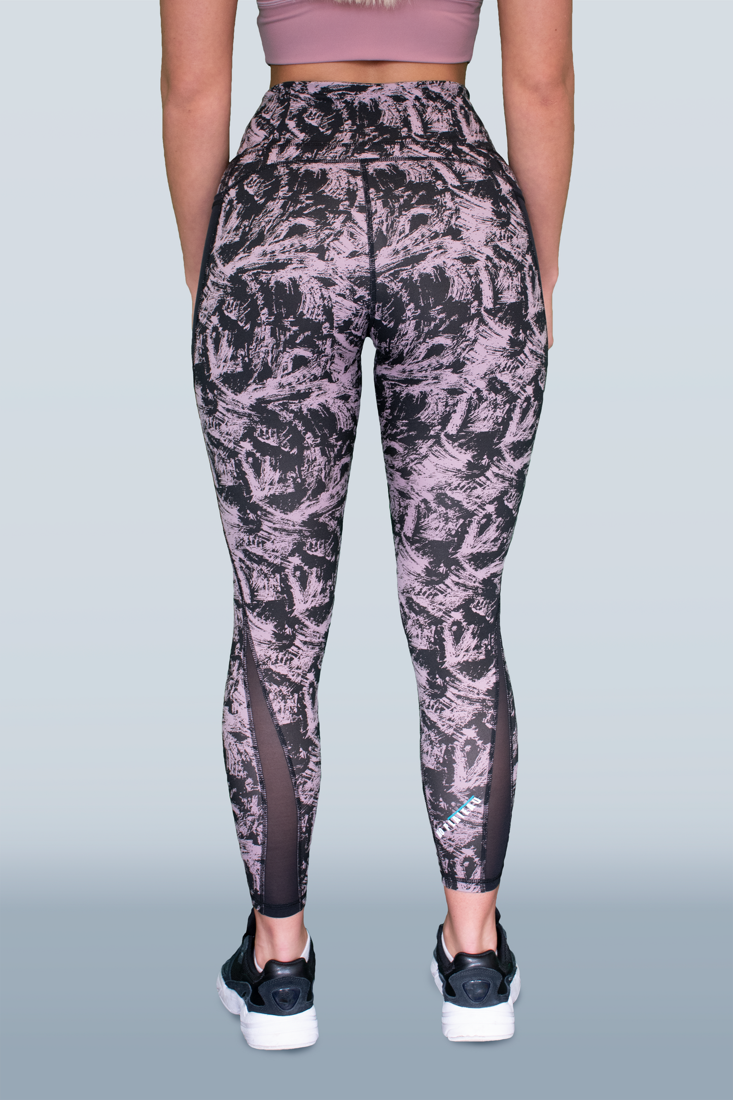 No Plateau Abstract Leggings – High-Waisted, Squat-Proof, and Breathable