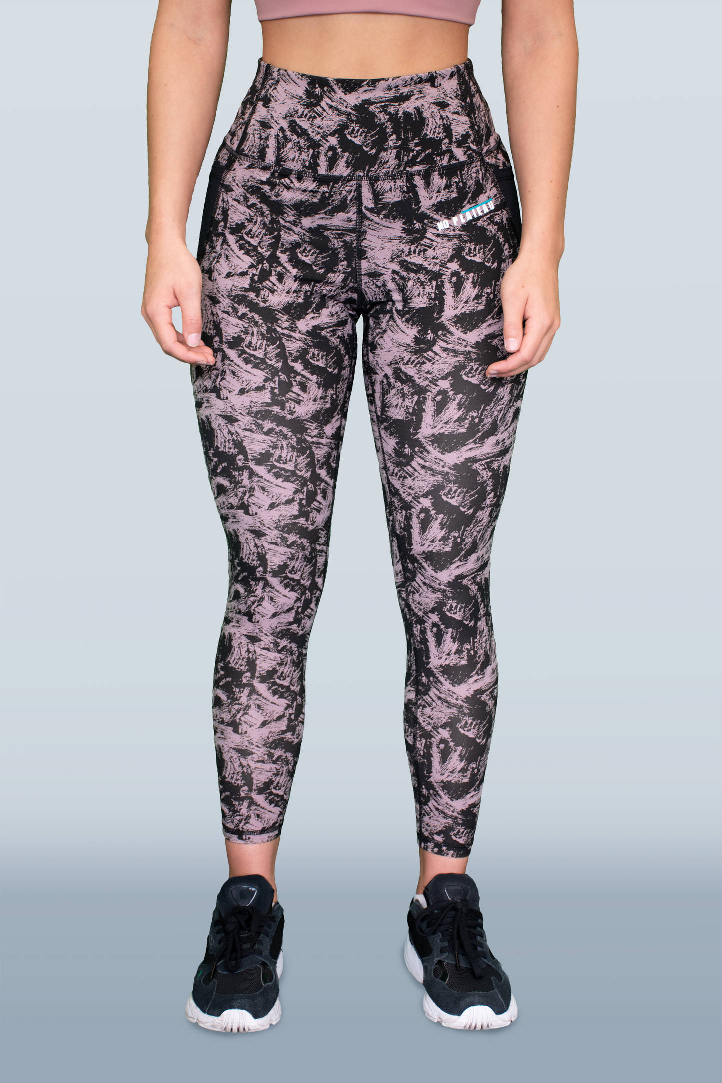 No Plateau Abstract Leggings – High-Waisted, Squat-Proof, and Breathable