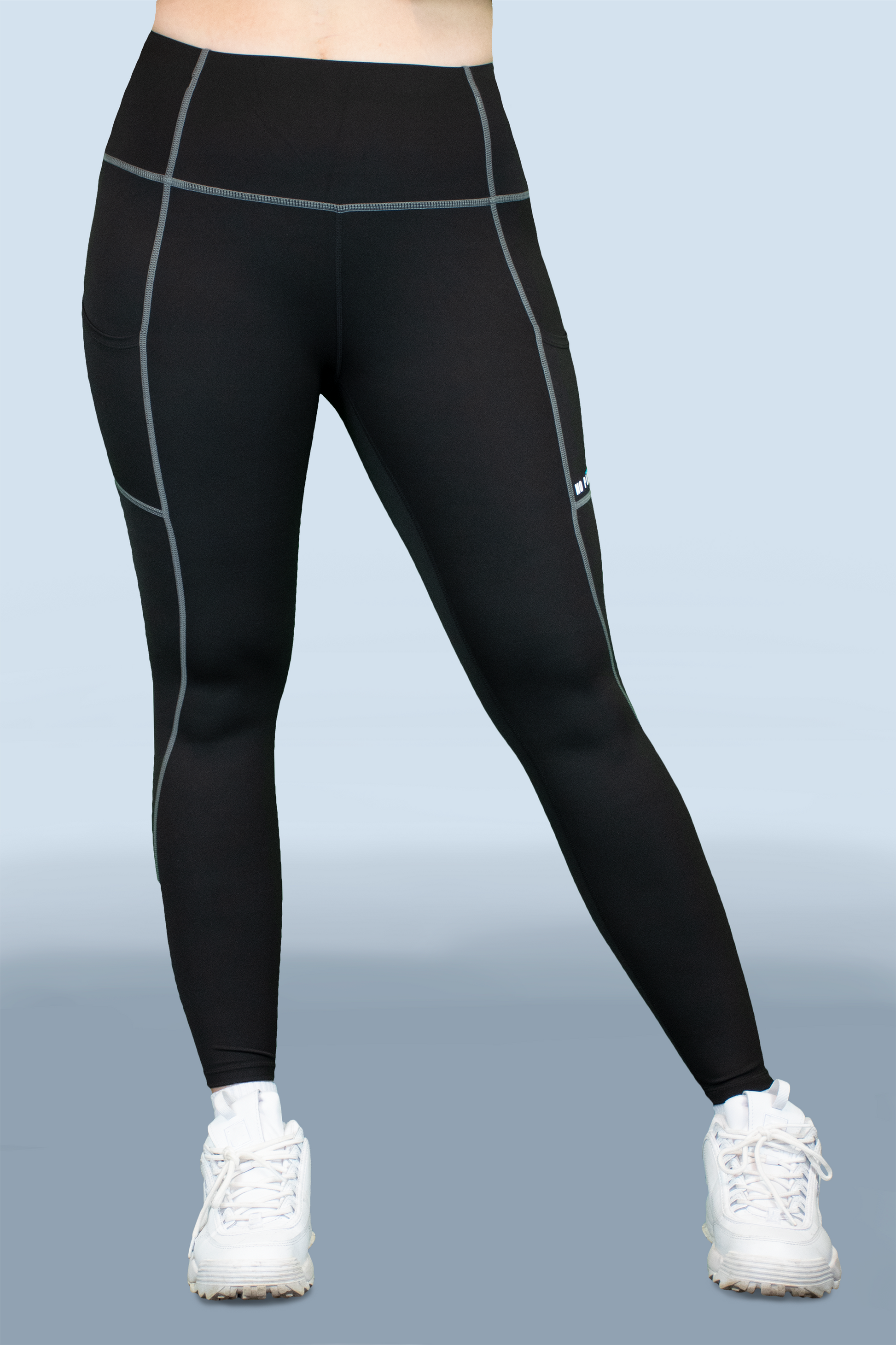 Front view of tummy control No Plateau Contrast Seam Leggings, designed for gym and casual wear.